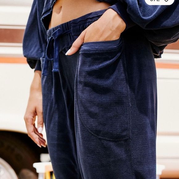 NWT Free People let it Ho sweat shirt and pants set size M - Picture 8 of 12